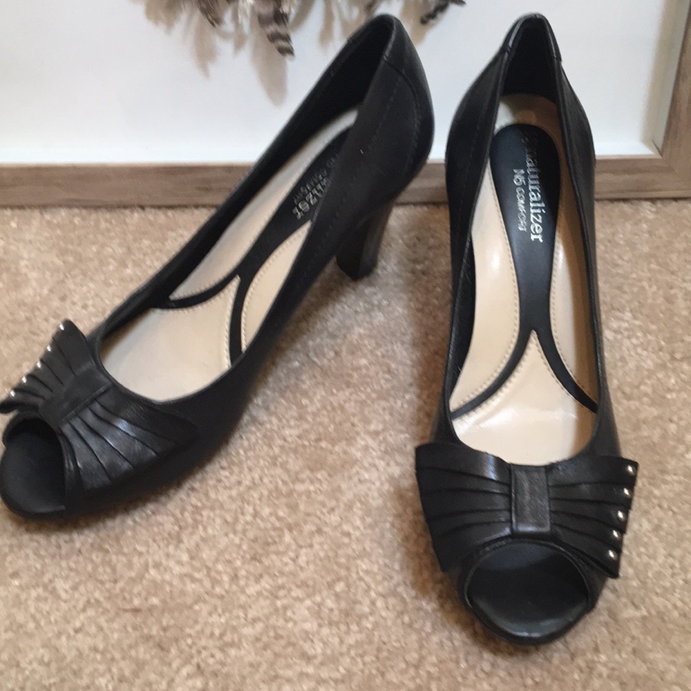Naturalized heels